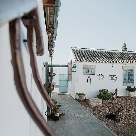 مزرعة للإقامة Cortijo Santa Clara *