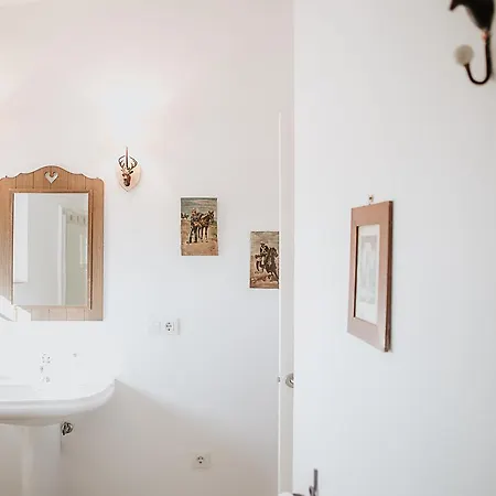 Cortijo Santa Clara مزرعة للإقامة كارمونا