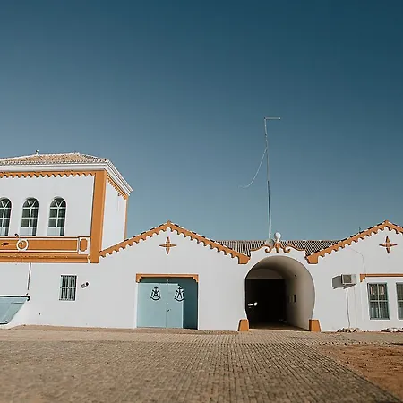 Farm stay Cortijo Santa Clara Carmona (Seville)