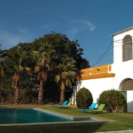 Cortijo Santa Clara * Carmona (Seville)