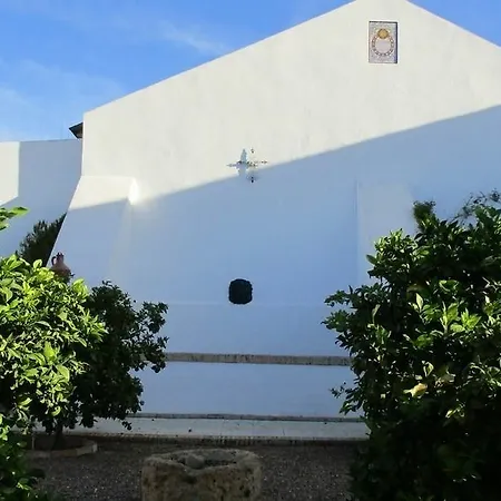 Alloggio per agriturismo Cortijo Santa Clara *