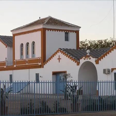 Cortijo Santa Clara Carmona (Seville)